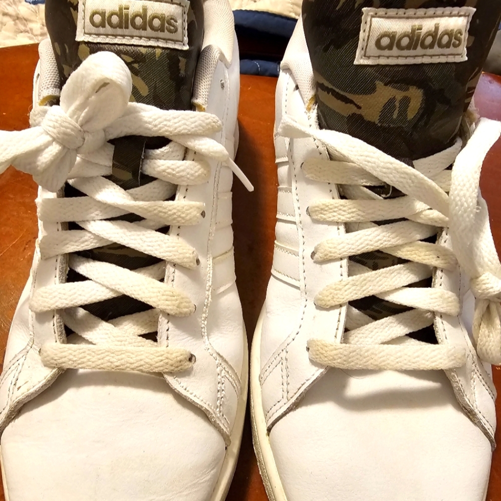 Mens Adidas Grand Court Shoes With Green Chamo Accents Gem